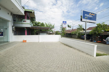 Airy Syariah Pemurus Baru Bumi Mas Raya 25 Banjarmasin Hotel Banjarmasin  Exterior photo